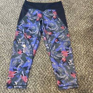 Patagonia medium work out Capri